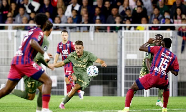 ASSE : un ancien du club cartonne les Verts malgré la victoire à Clermont et il rejoint Horneland ! ASSE : un ancien du club cartonne les Verts malgré la victoire à Clermont et il rejoint Horneland ! | Mediasportif