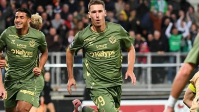 Photo of ASSE : Ce que le père de Lucas Stassin envisage réellement pour son fils cet hiver