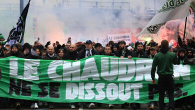 Photo of ASSE : Les ultras stéphanois ont enflammé Dunkerque avec un tifo qui restera gravé dans les mémoires