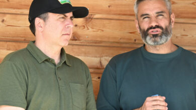 Photo of ASSE : Loïc Perrin finalise discrètement la signature d&rsquo;un défenseur central qui surprendra les supporters