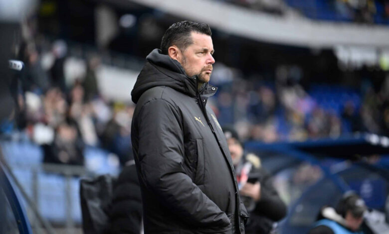 RC Lens : Pierre Sage reconnaît ses erreurs tactiques et exprime ses regrets suite au revers face à l’OM | Mediasportif