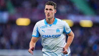 Photo of OM : Ce que Pavard a vraiment dit à Beye durant ce moment tendu au vestiaire