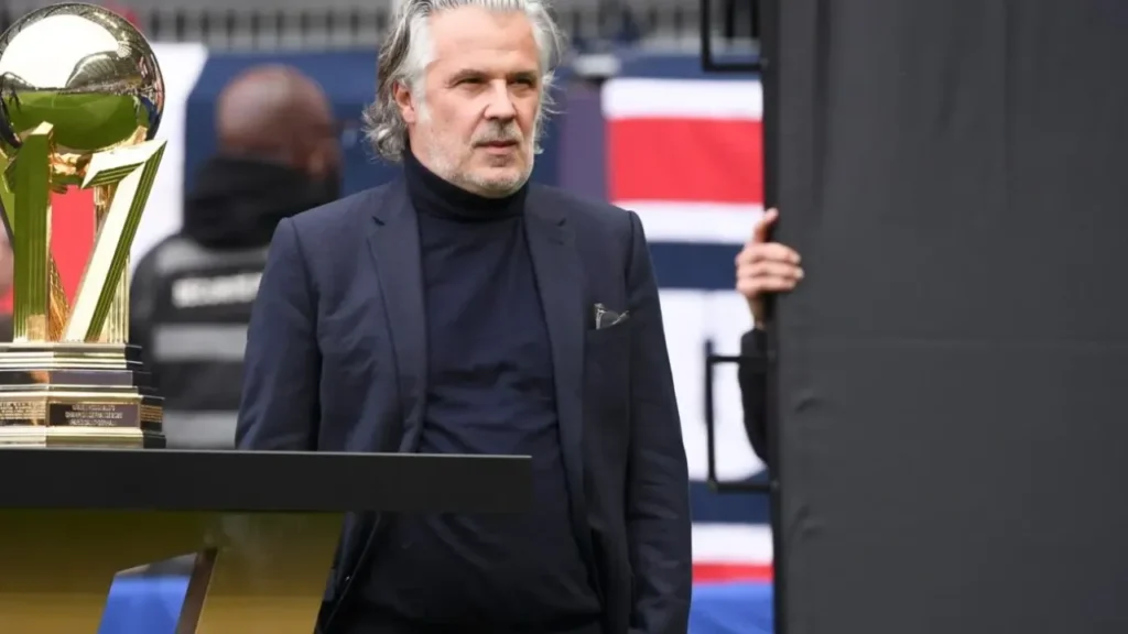 Mercato : Vincent Labrune a eu une réaction lunaire après le sacre du PSG en Ligue des Champions | Mediasportif