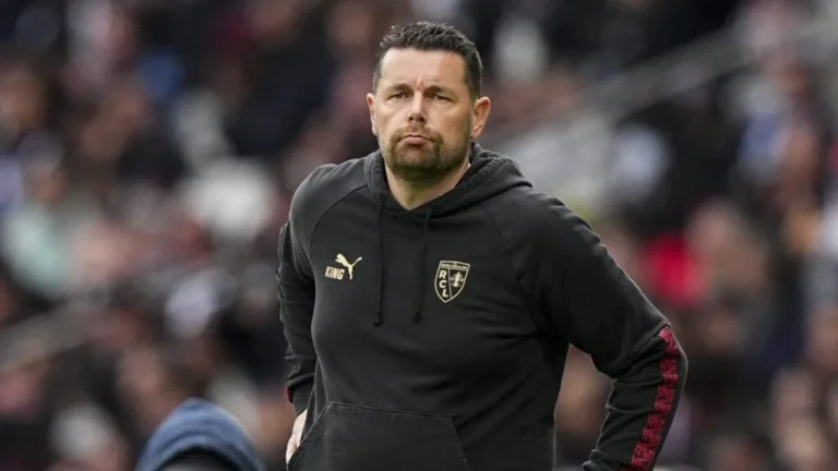RC Lens : coup de tonnerre et avenir incertain pour Pierre Sage | Mediasportif