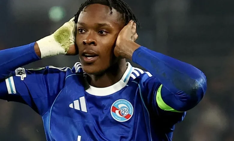 Mercato : Emmanuel Emegha quitte le RC Strasbourg pour Chelsea après des adieux cash | Mediasportif