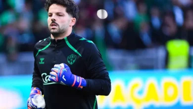 Photo of ASSE : Larsonneur serait déjà menacé par un crack de Ligue 2 !