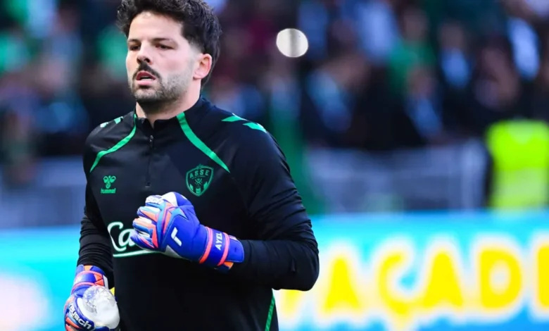 ASSE : Larsonneur serait déjà menacé par un crack de Ligue 2 ! | Mediasportif