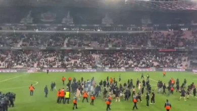 Photo of Chaos à l&rsquo;Allianz Riviera : les supporters de l&rsquo;OGC Nice envahissent la pelouse