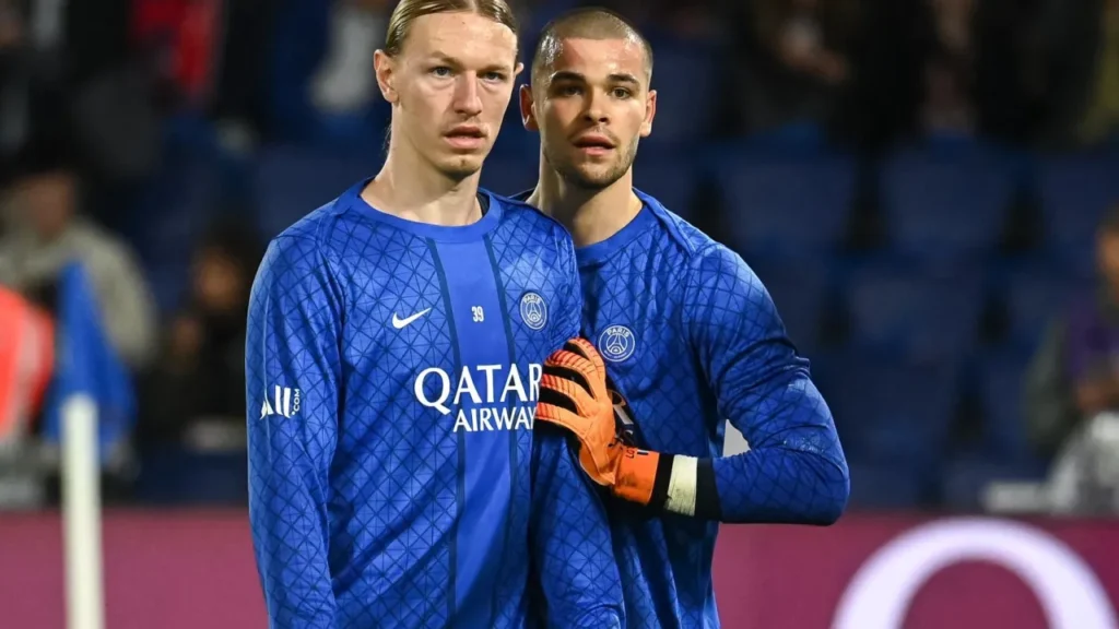 Mercato PSG : Chevalier et Safonov sous pression, Paris cible un gardien redouté ! | Mediasportif