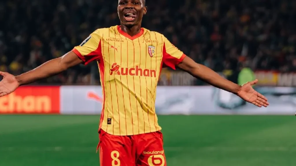 Mercato : le RC Lens cible un profil mystérieux pour remplacer Sangaré | Mediasportif