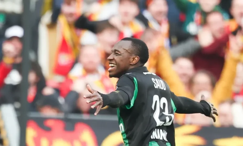 Mercato RC Lens : Saud Abdulhamid sème le doute sur son avenir | Mediasportif