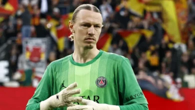 Safonov brille à Lens et impose son statut indiscutable au PSG Photo of Safonov brille à Lens et impose son statut indiscutable au PSG